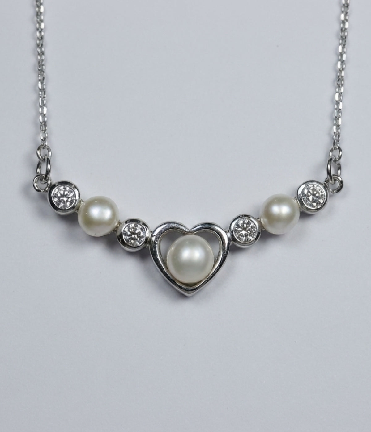 Nyra Pearl Necklace